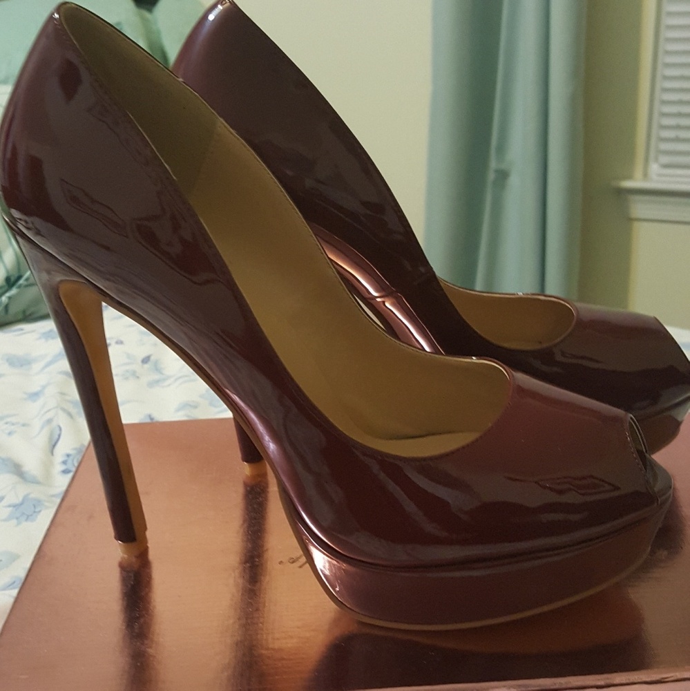 Size 11 peep toe pumps